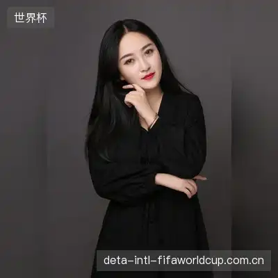 贺河荷